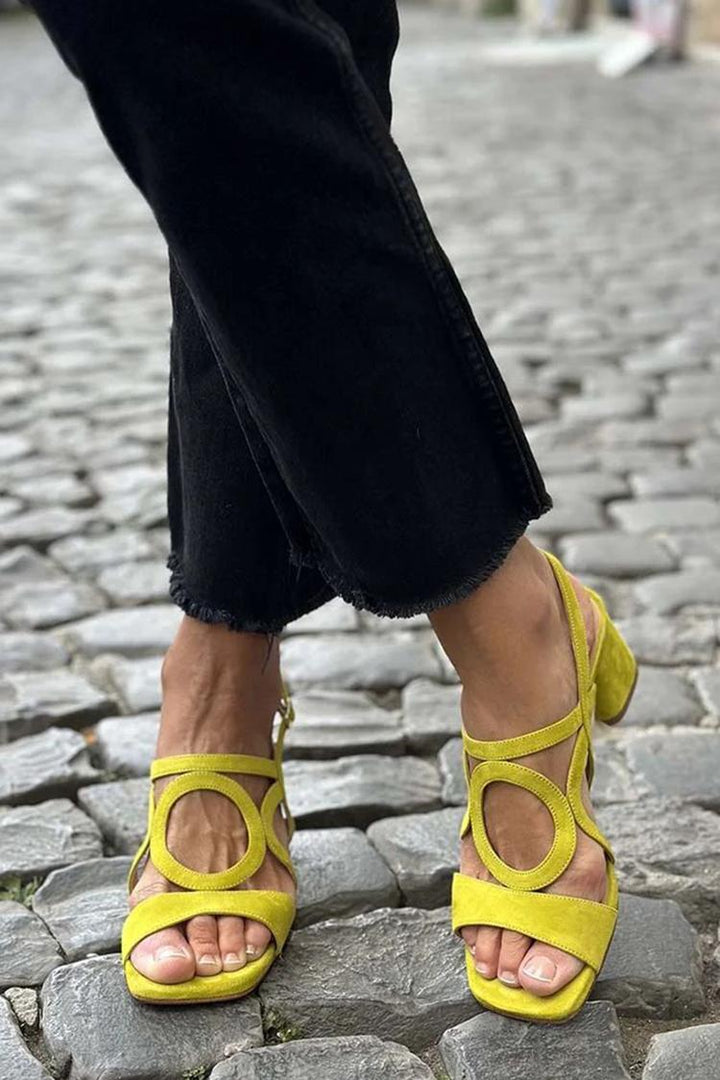 Sandalias Valentina con detalle decorativo redondo