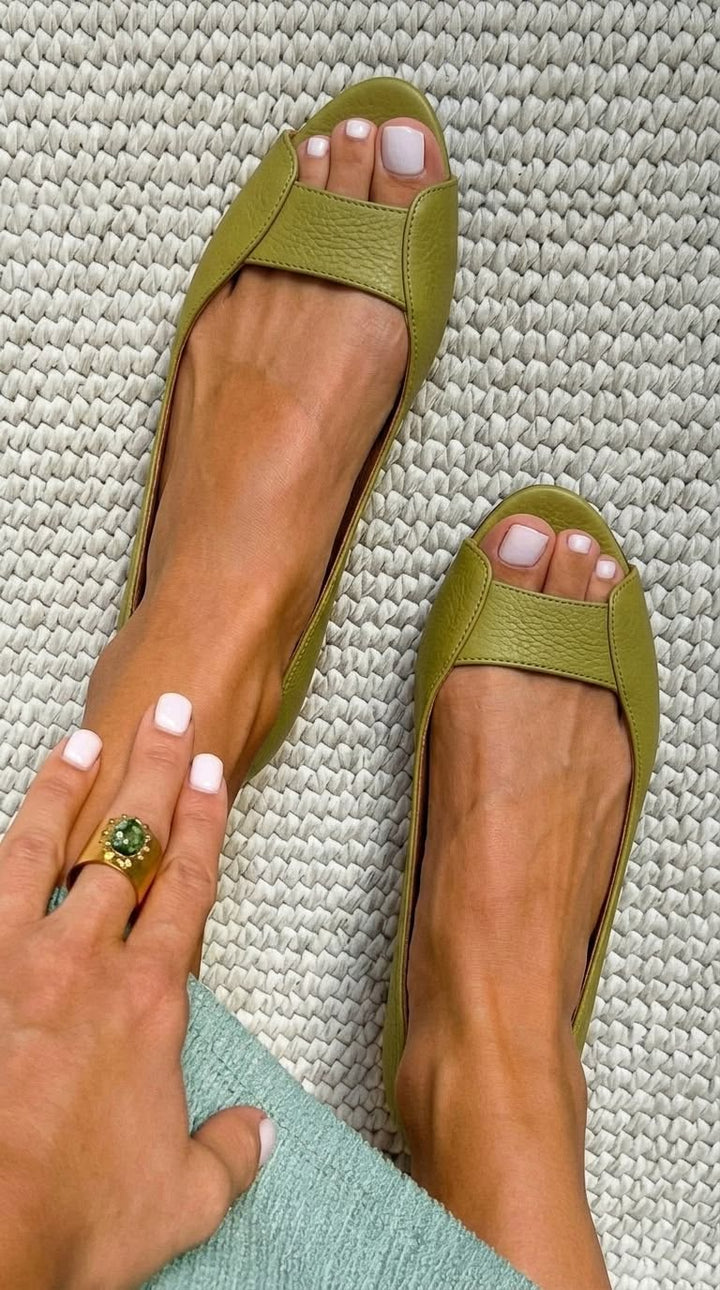 Sandalias cómodas en oro Adelina