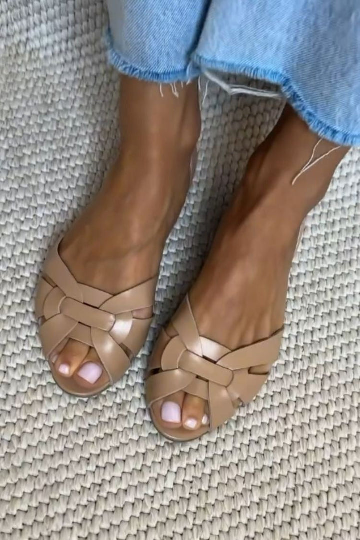 Sandalias trenzadas Serafina en cognac