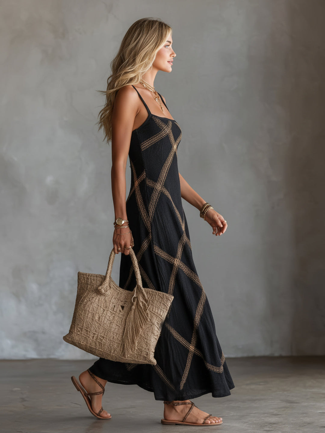 Vittoria – Vestido Geométrico Negro Camel