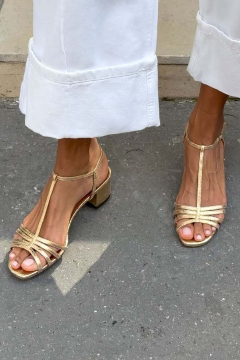 Sandalias de verano en oro Allegra