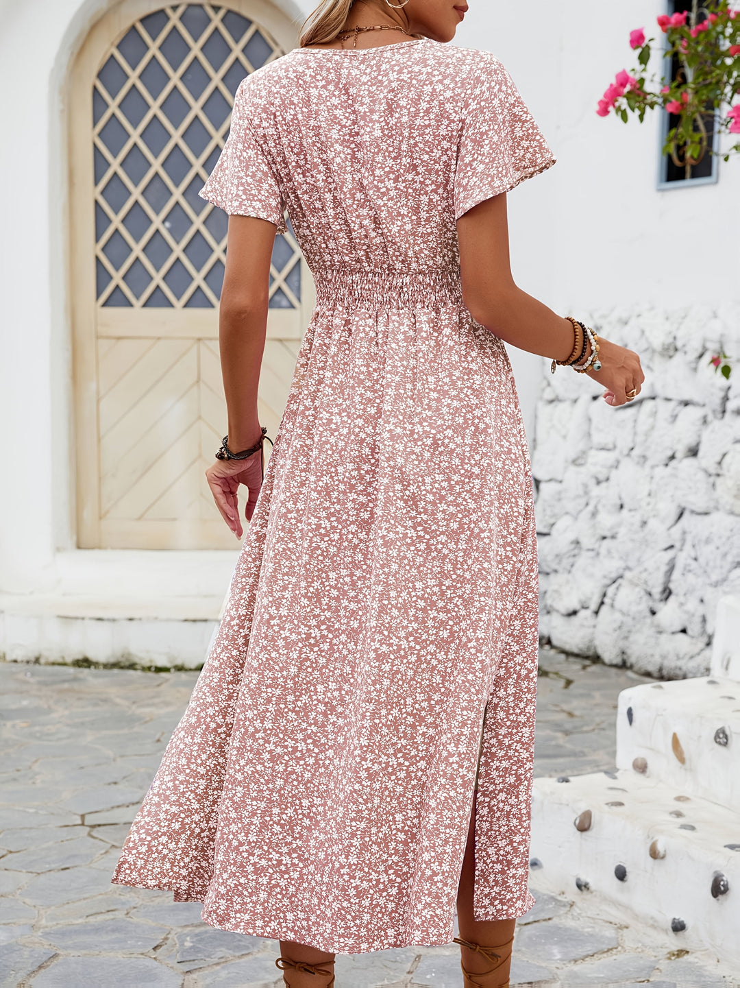 Gina - Una elegancia floral