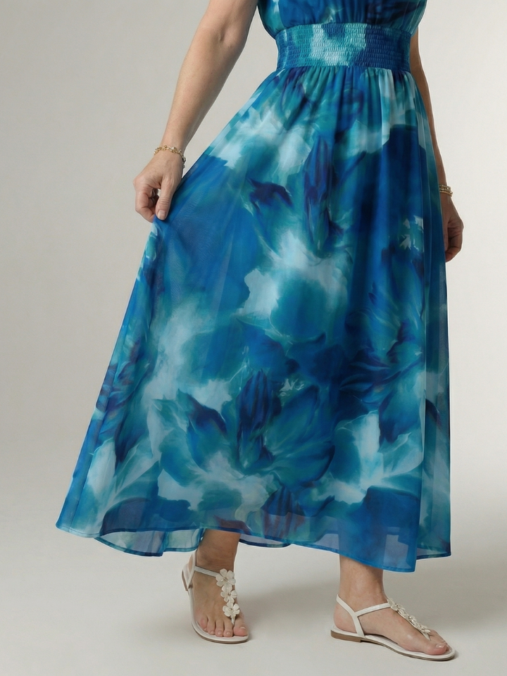 Sylin | Vestido Midi con Escote Halter Fruncido