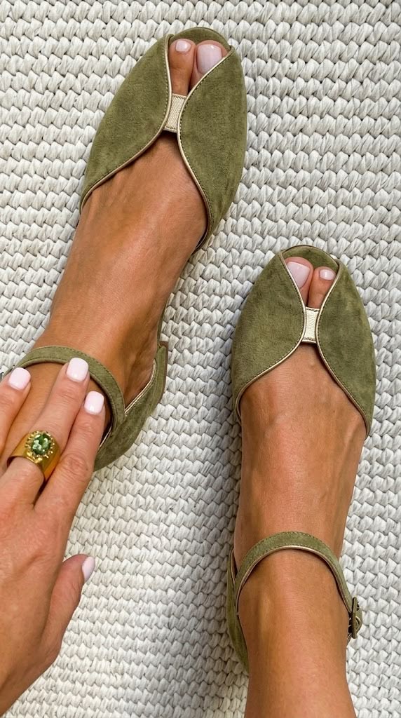 Sandalias Olivia en verde salvia