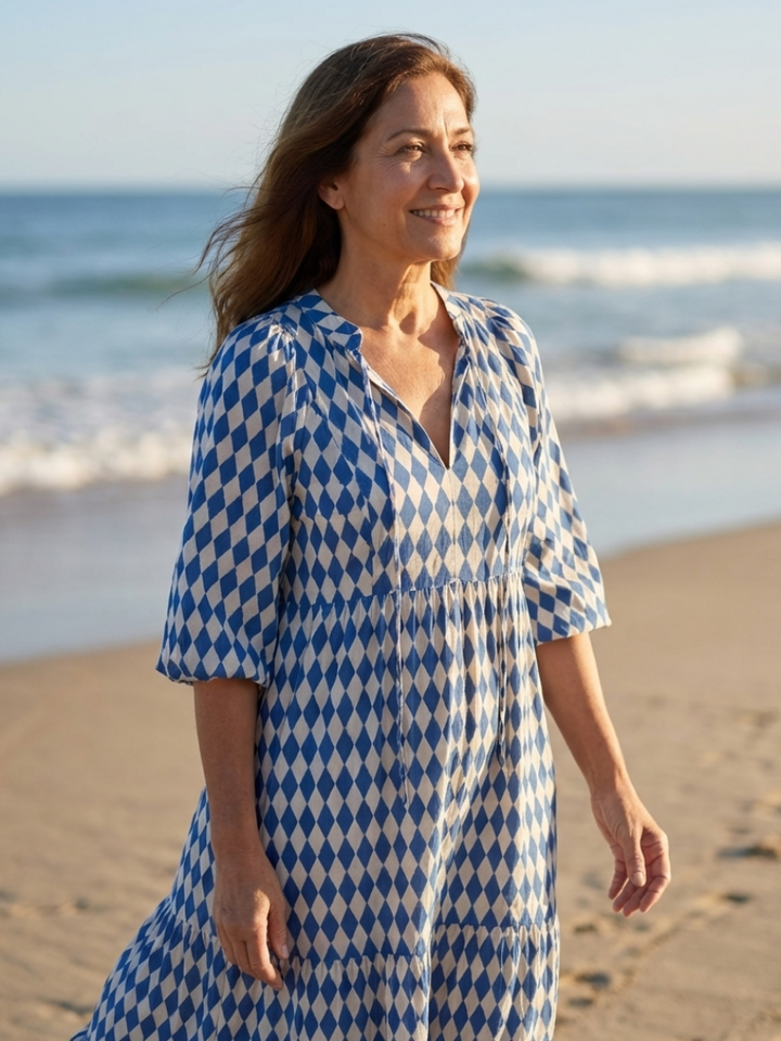 Elodie | Vestido con estampado de diamantes y falda con volantes