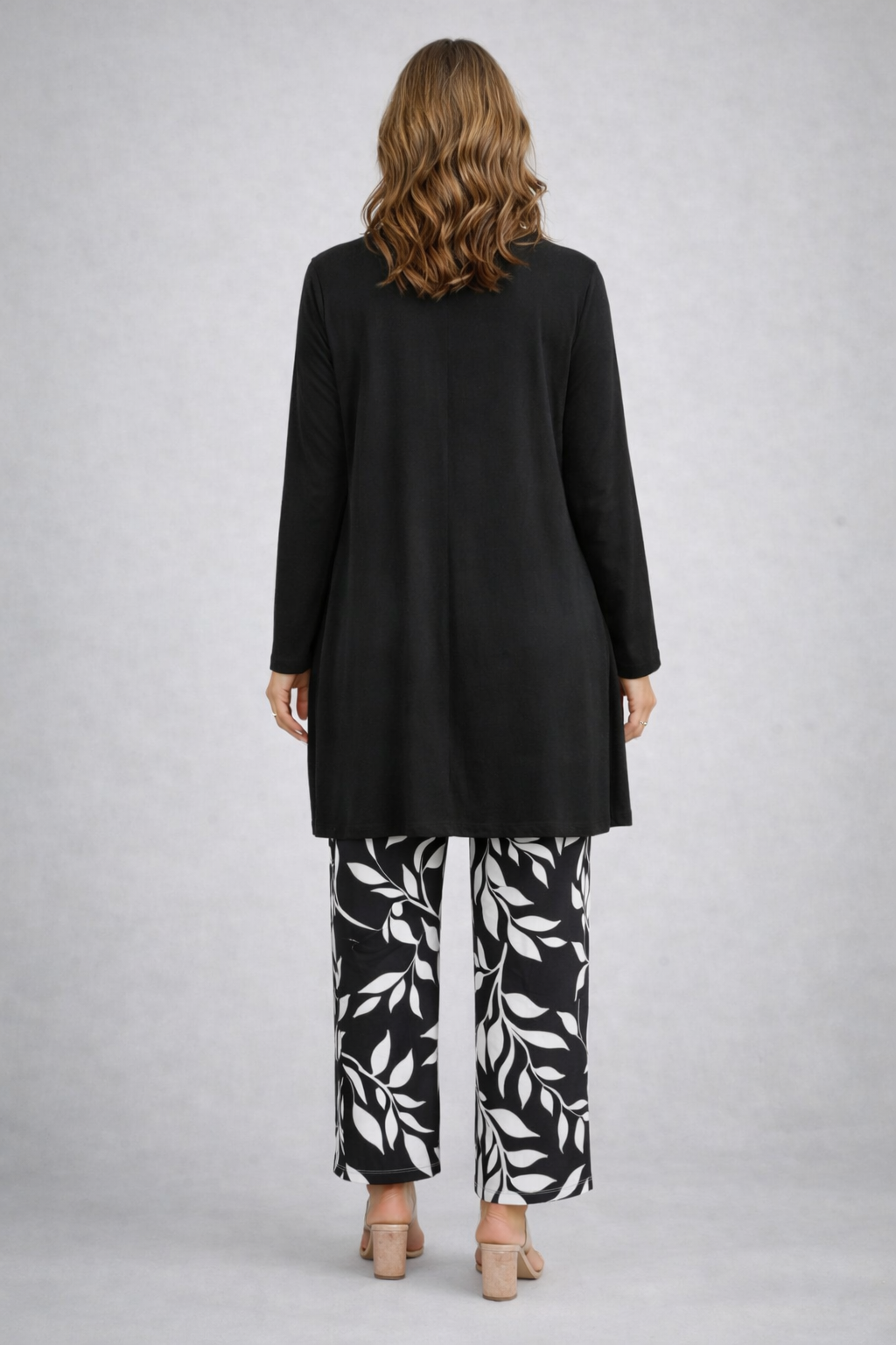 Ione – Conjunto Elegante de Tres Piezas