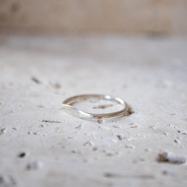 Bonita pequeña anillo de sello en plata esterlina 925, hecho a mano