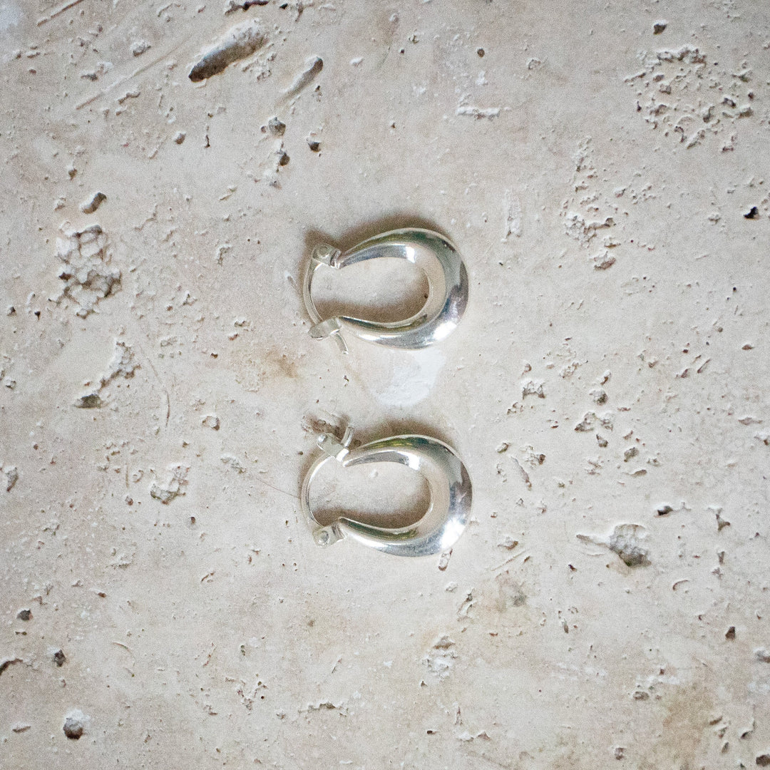 Aros Pequeños Chunky - Pendientes Ovalados de Plata 925