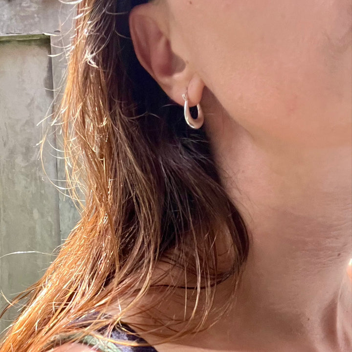 Aros Pequeños Chunky - Pendientes Ovalados de Plata 925
