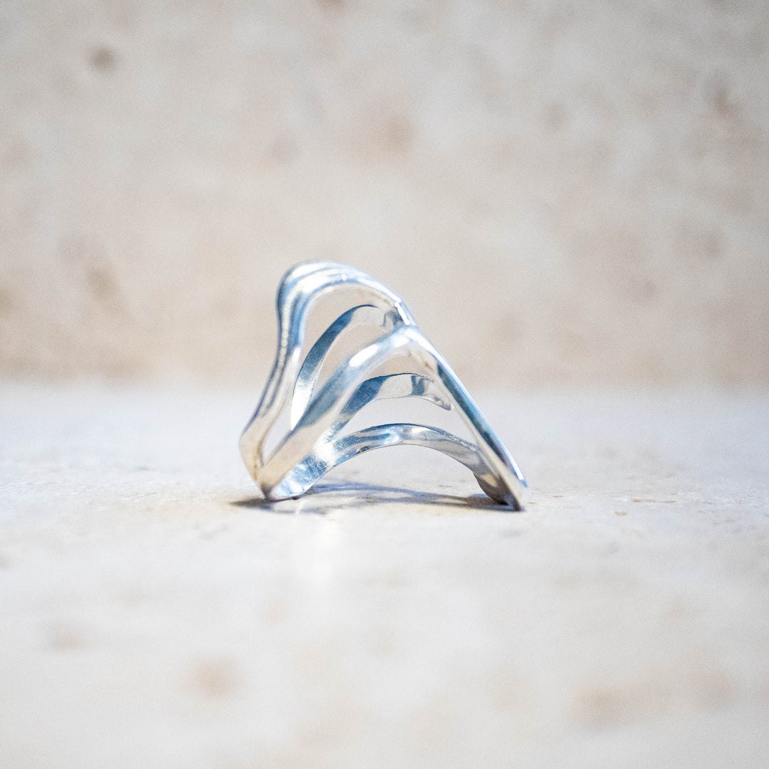 Anillo asimétrico de plata esterlina 925 – hecho a mano y macizo