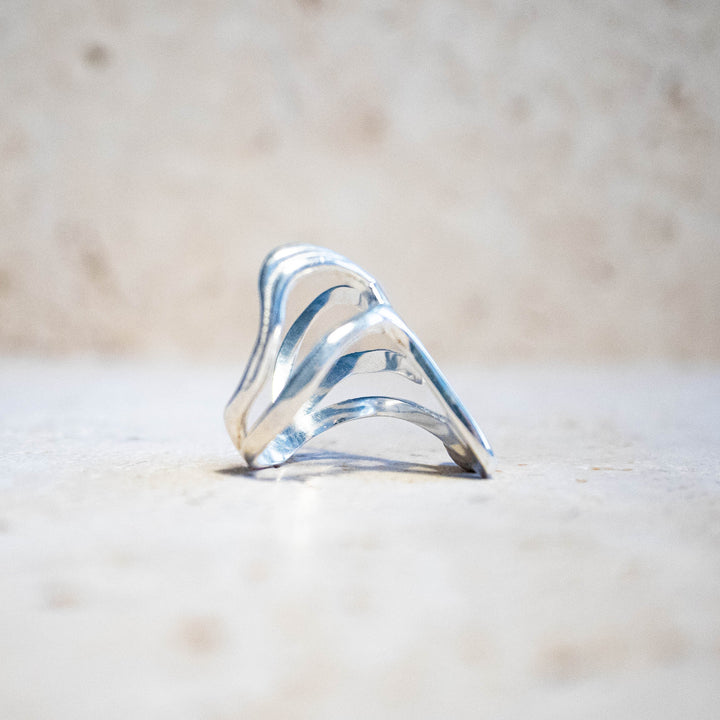 Anillo asimétrico de plata esterlina 925 – hecho a mano y macizo