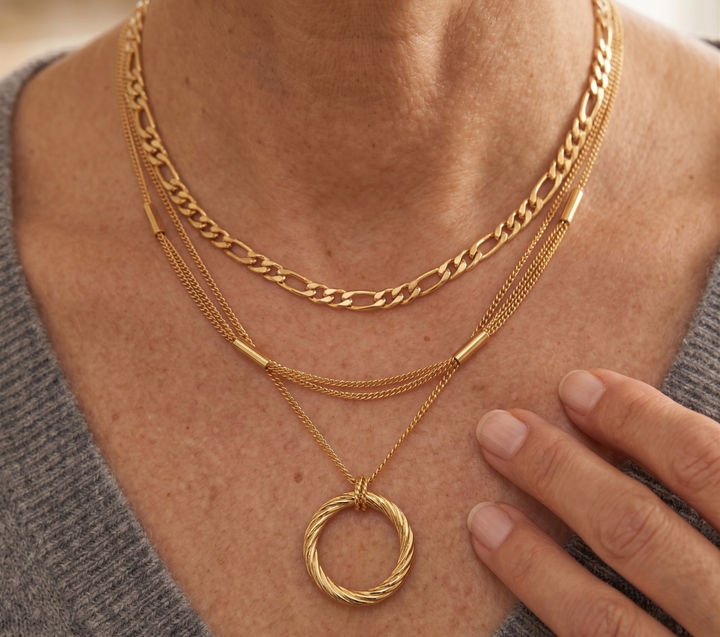 Collar Marina Colgante Circular Superpuesto