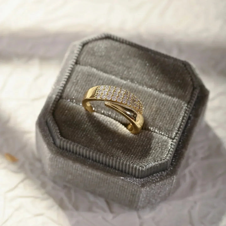 Éloïse – Un anillo de brillo atemporal