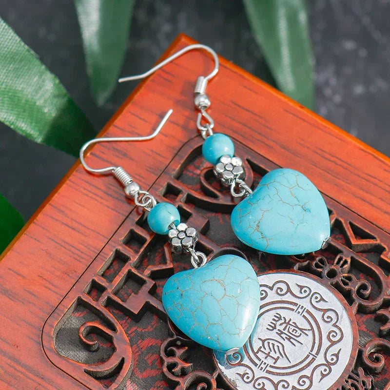 Pendientes colgantes en forma de corazón de turquesa antigua
