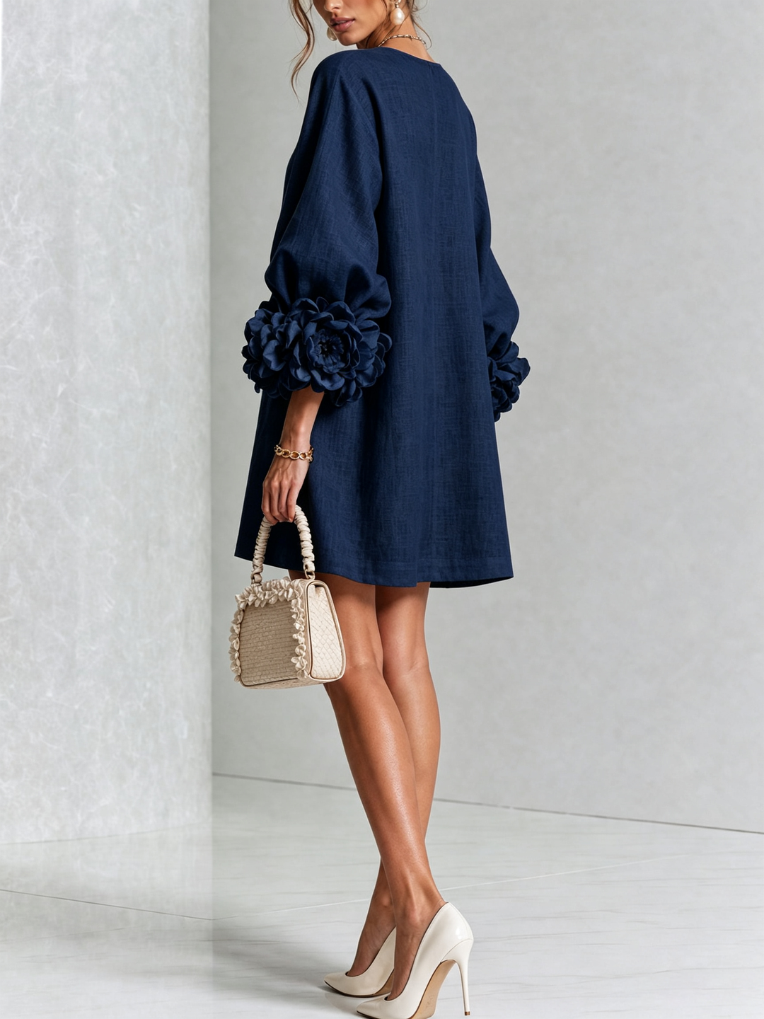 Lola | Vestido mini con estampado floral y cierre de botones