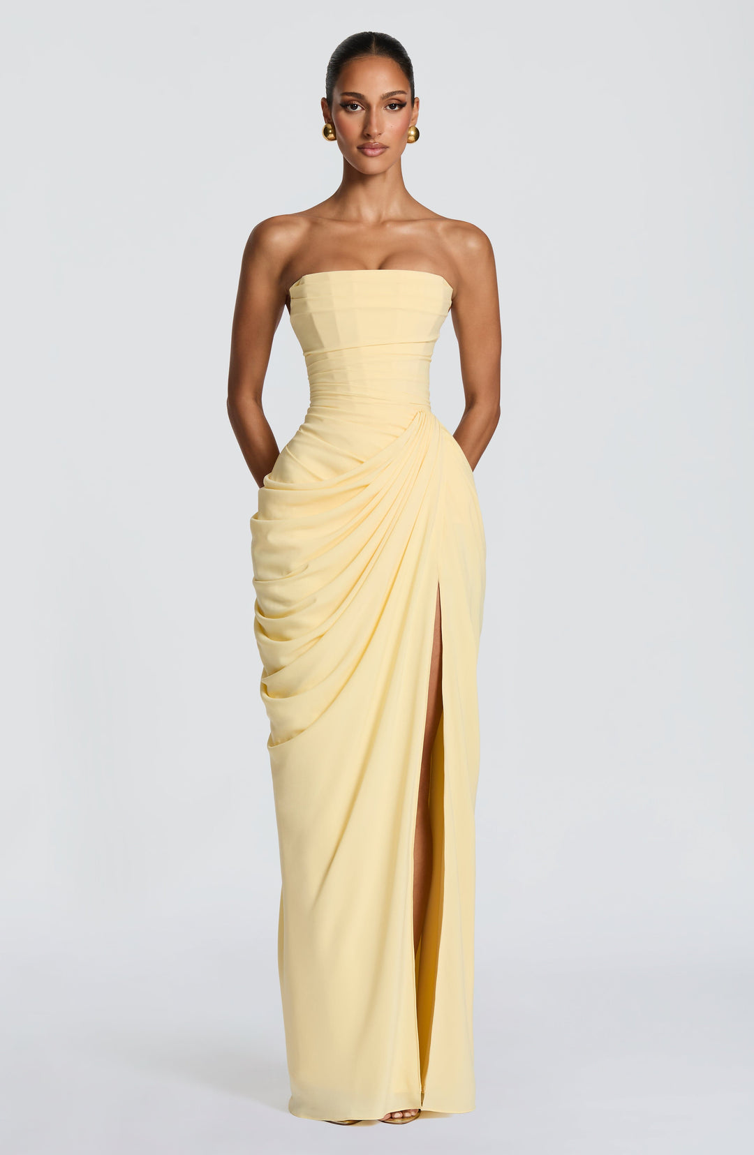 HANNAH | Vestido maxi elegante con drapeado y abertura alta