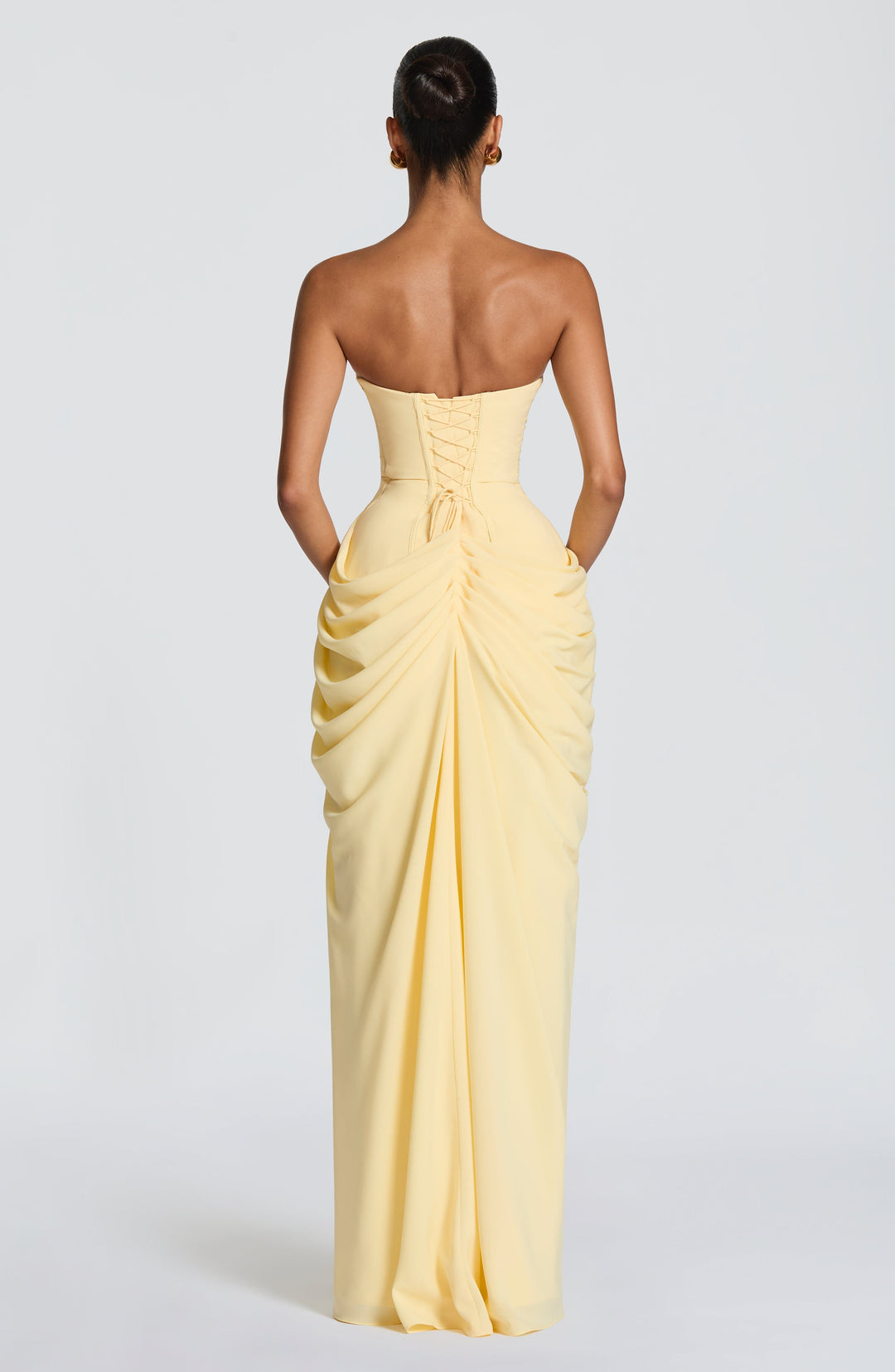 HANNAH | Vestido maxi elegante con drapeado y abertura alta