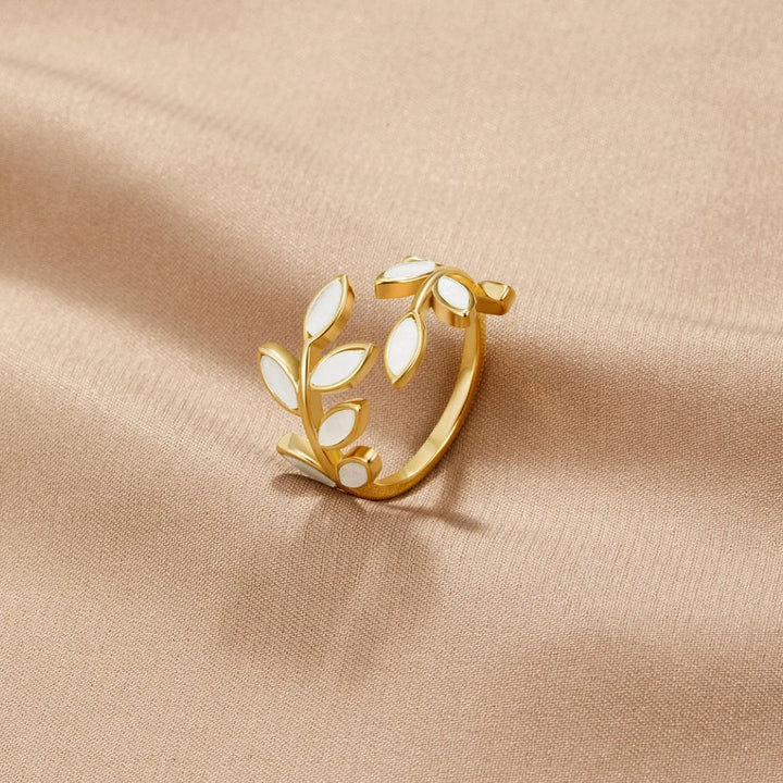 Anillo hoja dorada