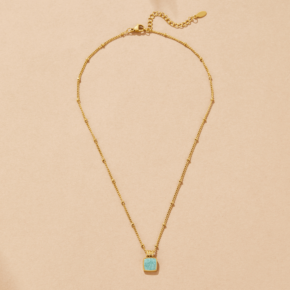 Collar Lucia con colgante verde
