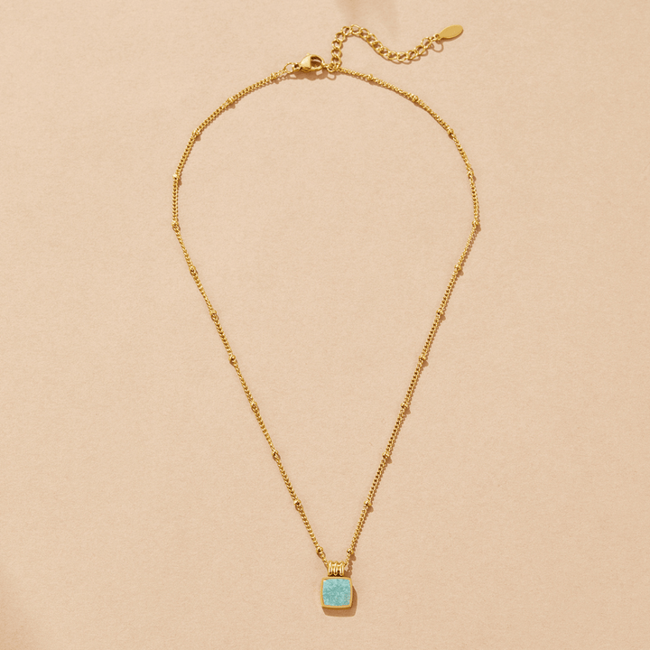 Collar Lucia con colgante verde