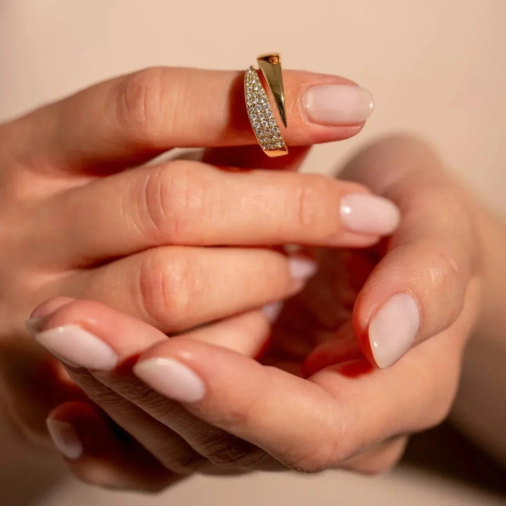 Éloïse – Un anillo de brillo atemporal