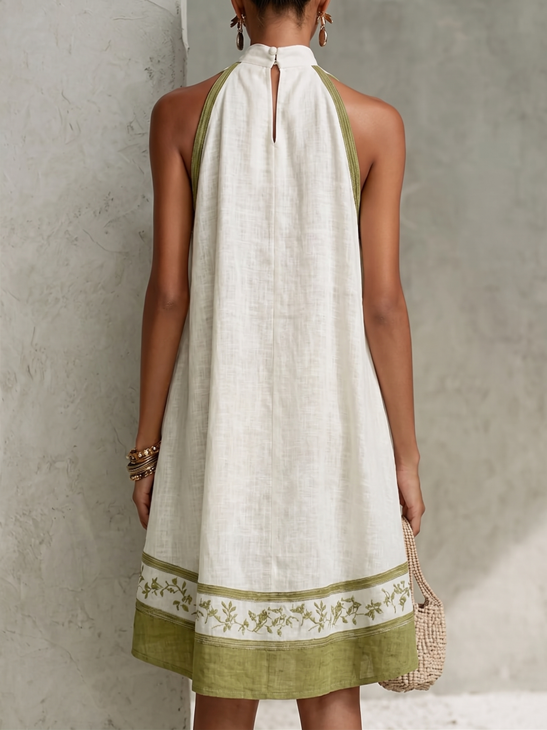 Agathe | Vestido Mini A-línea Sin Mangas Blanco y Verde Oliva con Flores