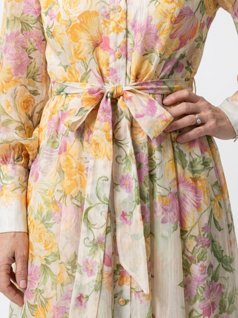Cressida | Vestido maxi floral y transparente con mangas largas
