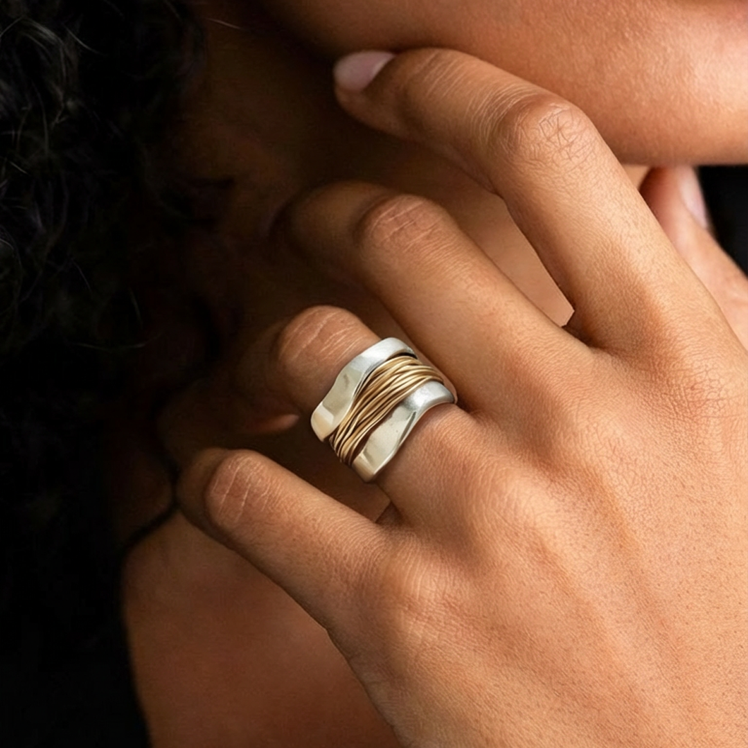 Intrecciato - Anillo de plata con hilo de oro