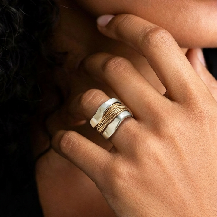 Intrecciato - Anillo de plata con hilo de oro